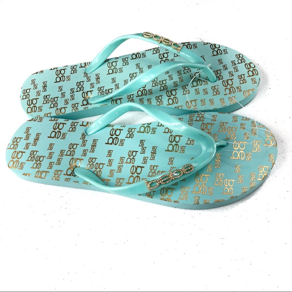 New light green slippers Evalee size 9 (#30)